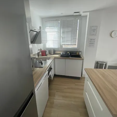 Bel 6p Centre Apartment *