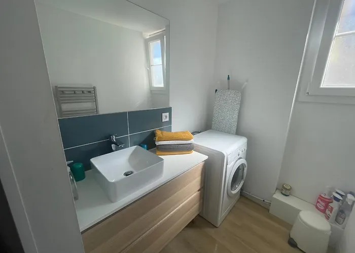 Bel 6p Centre Apartment Tours