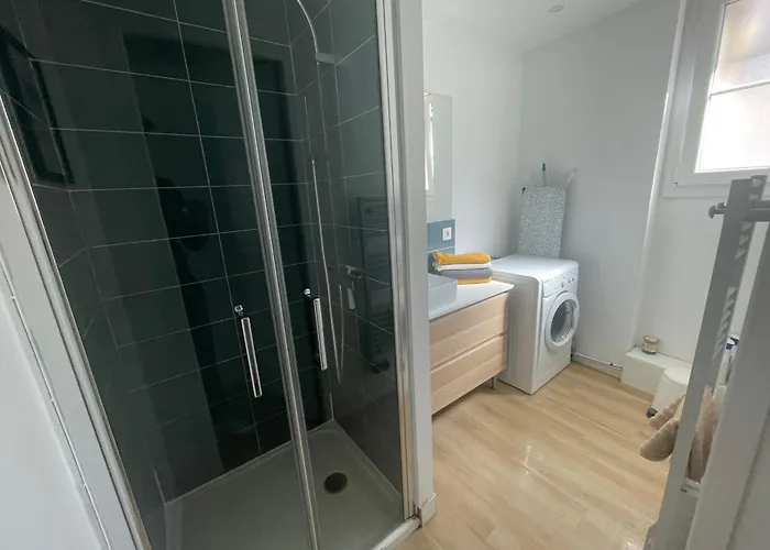 Bel 6p Centre Apartment Tours