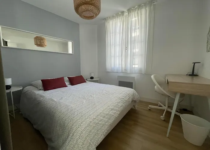 Bel 6p Centre דירה *